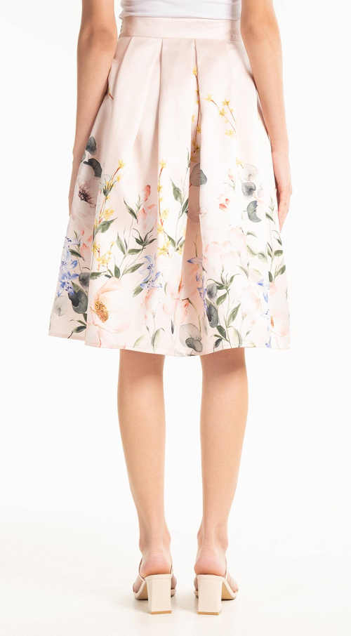 Kvetinová sukňa v midi dĺžke