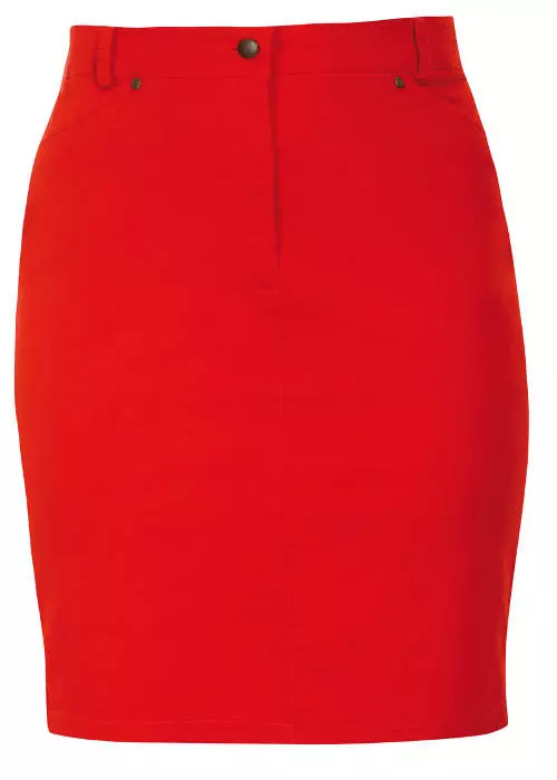 Červená sukňa pre matku nevesty